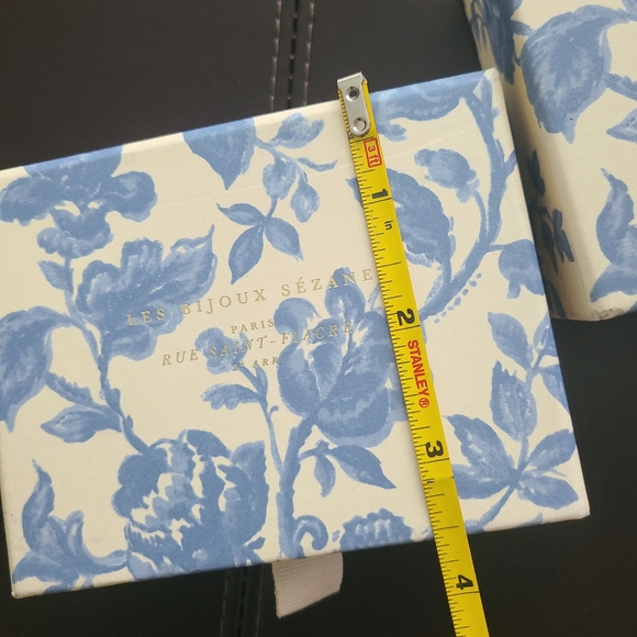 Sezane Jewelry Gift Box Set - Picture 6 of 7